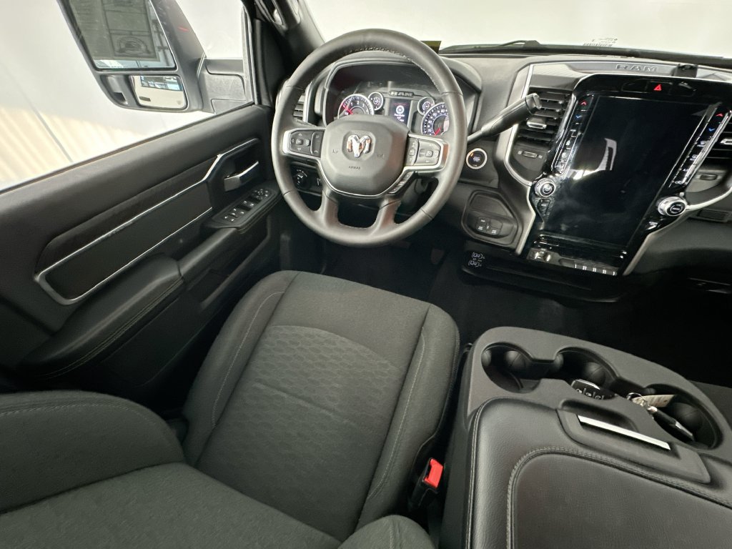 Used 2026 RAM 2500 Big Horn AWD/4WD image 9