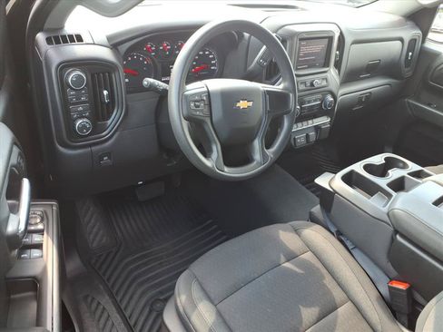 Used 2026 Chevrolet Silverado 1500 Custom AWD/4WD image 17