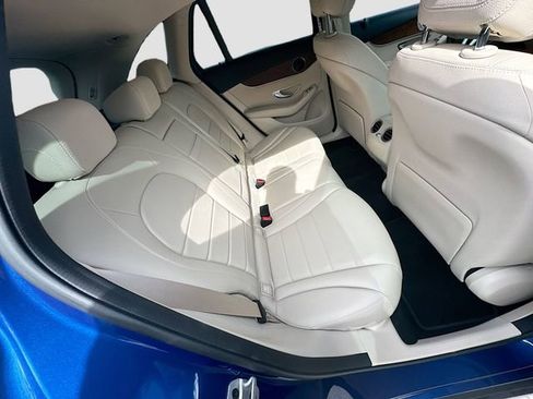 Used 2022 Mercedes-Benz GLC 300 image 29