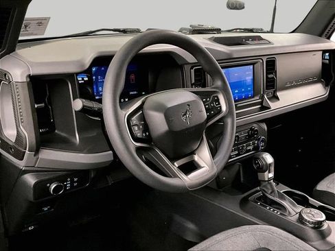 Used 2022 Ford Bronco 2-Door AWD/4WD image 12
