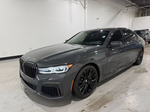 Used 2022 BMW 750i xDrive 750i xDrive w/ Luxury Rear Seating Package image 2