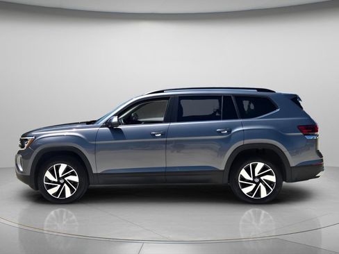 Certified 2024 Volkswagen Atlas SE FWD image 3