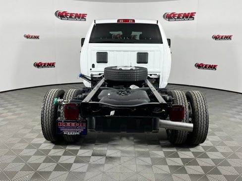 New 2026 RAM 5500 Tradesman AWD/4WD image 6