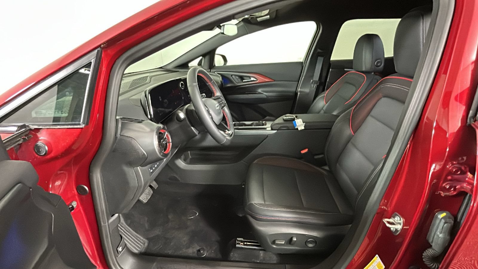 Used 2024 Chevrolet Equinox EV RS FWD image 13