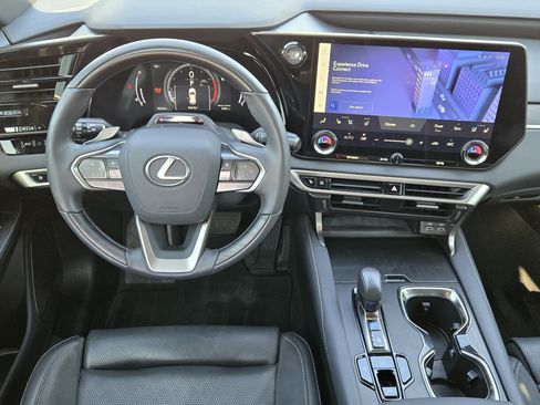 Used 2024 Lexus RX 350 FWD w/ Convenience Package image 23