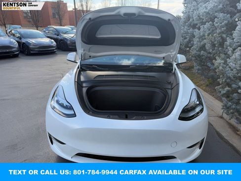 Used 2023 Tesla Model Y Long Range image 36