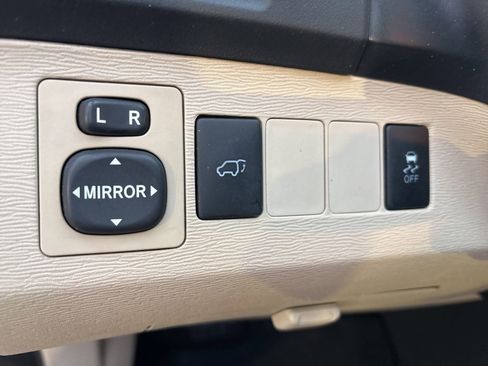 Used 2013 Toyota Venza Limited w/ Tow Prep Pkg image 14