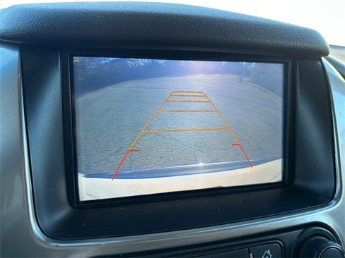 Used 2017 Chevrolet Suburban Premier image 19