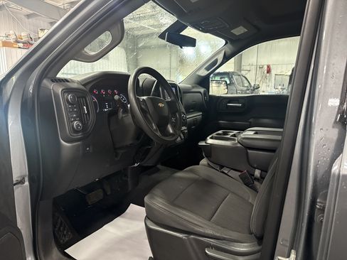 Used 2021 Chevrolet Silverado 1500 Custom AWD/4WD image 7