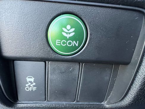 Used 2016 Honda Accord EX image 11