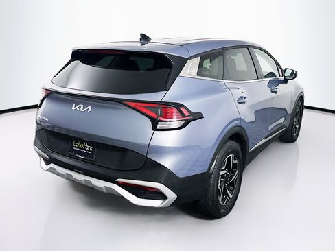 Used 2025 Kia Sportage LX FWD image 9