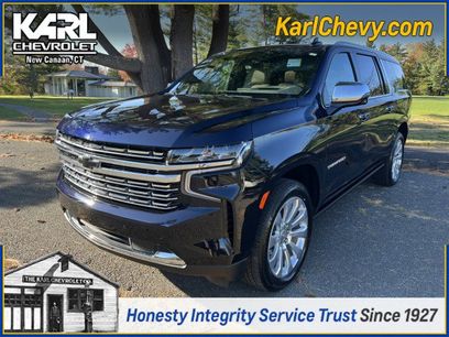 Certified 2024 Chevrolet Suburban Premier w/ Premium Package 2