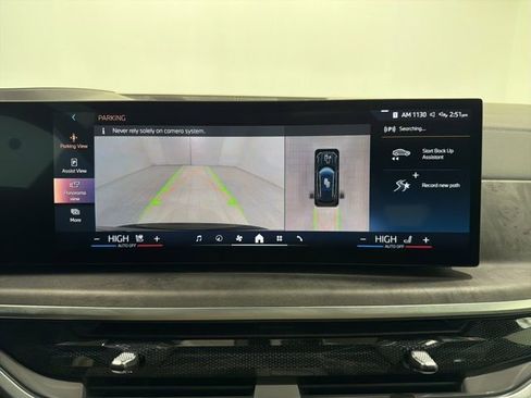 Certified 2024 BMW X5 xDrive40i w/ Premium Package image 34