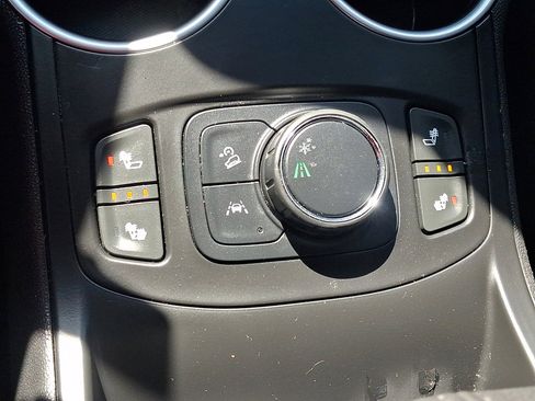 Used 2020 GMC Terrain SLE w/ Driver Convenience Package image 29