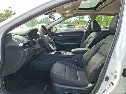 New 2025 Nissan Altima 2.5 SV w/ SV Premium Package image 14