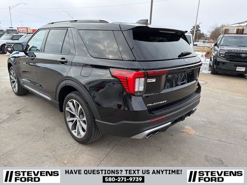 Used 2025 Ford Explorer Platinum w/ Ultimate Package image 9