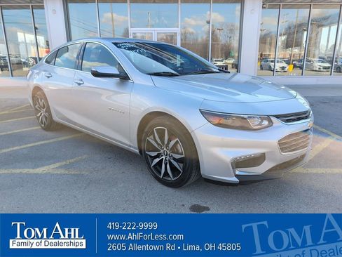 Used 2018 Chevrolet Malibu LT image 1