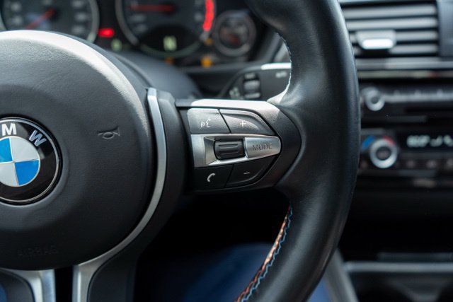 Used 2018 BMW M3 RWD image 23