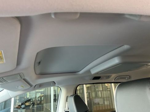 New 2026 Honda Odyssey Touring image 7