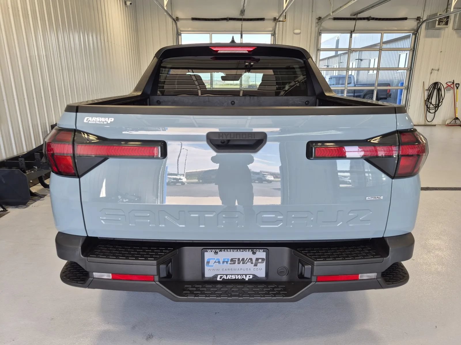 Used 2023 Hyundai Santa Cruz SE w/ Cargo Package AWD/4WD image 4