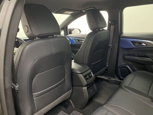 Used 2025 Chevrolet Equinox EV LT w/ Convenience Package image 15