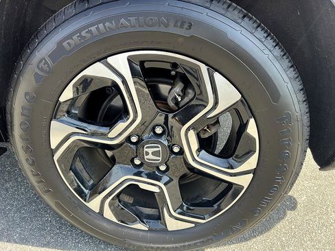Used 2019 Honda CR-V Touring image 10