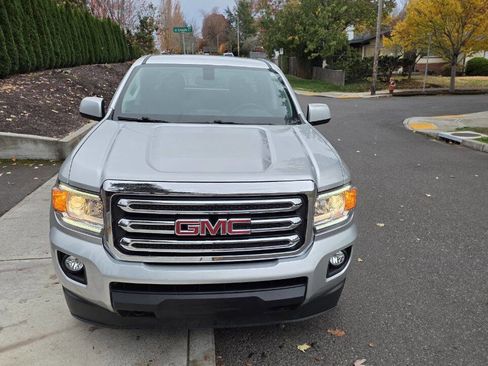 Used 2015 GMC Canyon SLE image 2