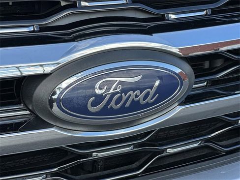 Used 2022 Ford Expedition Limited image 31