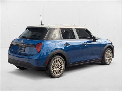 New 2026 MINI Cooper S image 2