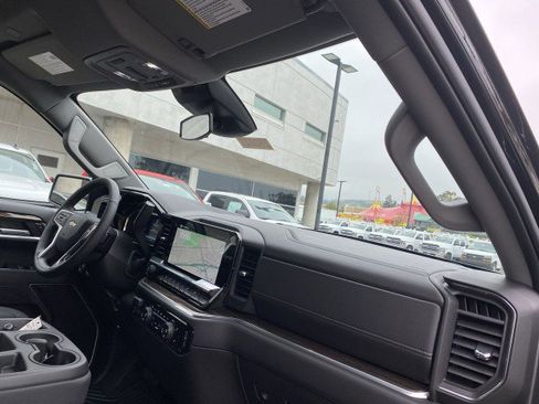 Used 2025 Chevrolet Silverado 1500 LT w/ All Star Edition Plus image 29