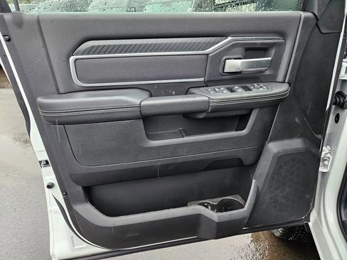 New 2026 RAM 2500 Big Horn AWD/4WD image 11