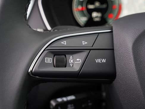 Certified 2025 Audi Q5 2.0T Premium Plus w/ Premium Plus Package image 16