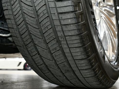 Used 2020 Ford Explorer Limited w/ Class III Trailer Tow Package image 69