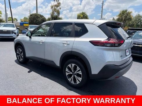 Used 2023 Nissan Rogue SV FWD image 4