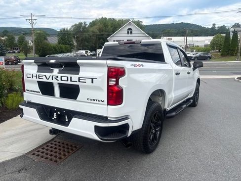 Used 2023 Chevrolet Silverado 1500 Custom w/ Rally Edition AWD/4WD image 8