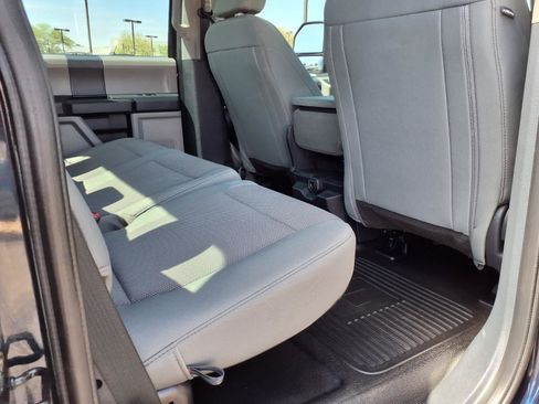 Certified 2022 Ford F250 XL w/ STX Appearance Package AWD/4WD image 13