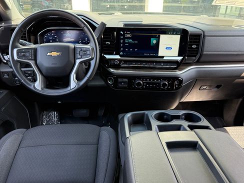 Used 2025 Chevrolet Silverado 1500 LT image 43