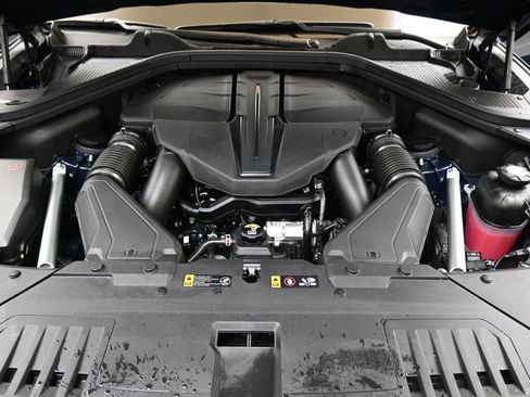 Used 2025 Genesis GV80 3.5T Prestige image 9