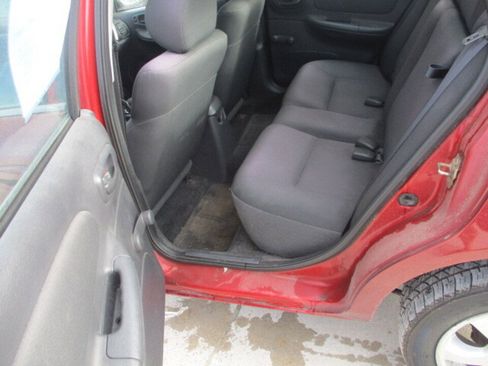 Used 2005 Dodge Neon SXT image 8
