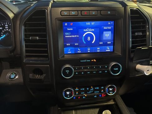 Used 2021 Ford Expedition Limited image 13