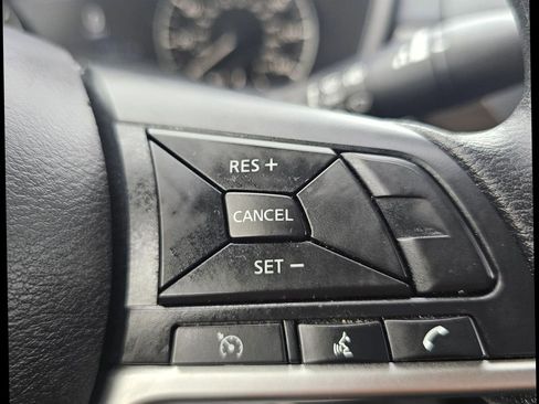 Used 2024 Nissan Altima 2.5 SV image 17