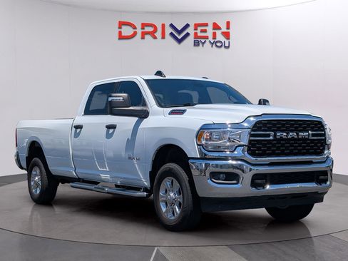 Used 2024 RAM 2500 Big Horn AWD/4WD image 7