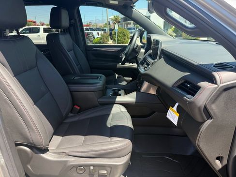 Used 2024 Chevrolet Tahoe RST w/ Luxury Package AWD/4WD image 19