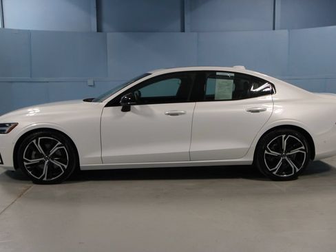 Used 2024 Volvo S60 B5 Plus AWD/4WD image 25