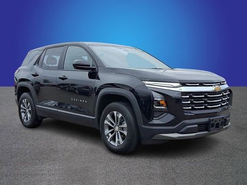 Used 2025 Chevrolet Equinox LT FWD image 3