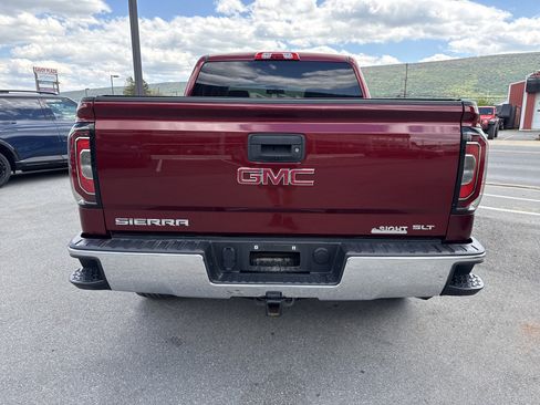 Used 2017 GMC Sierra 1500 SLT w/ SLT Premium Package AWD/4WD image 4