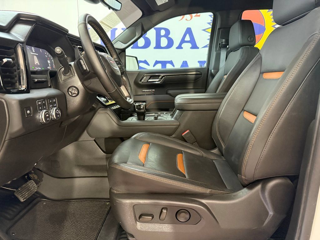Used 2026 GMC Sierra 1500 AT4 w/ AT4 Premium Package AWD/4WD image 11