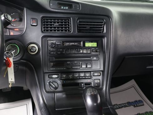 Used 1991 Toyota MR2 image 25