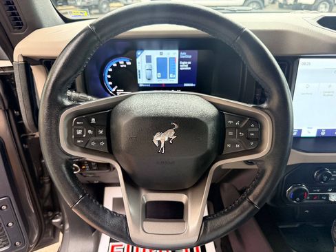 Used 2023 Ford Bronco Wildtrak AWD/4WD image 21