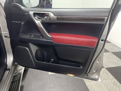 Used 2022 Lexus GX 460 Premium image 25